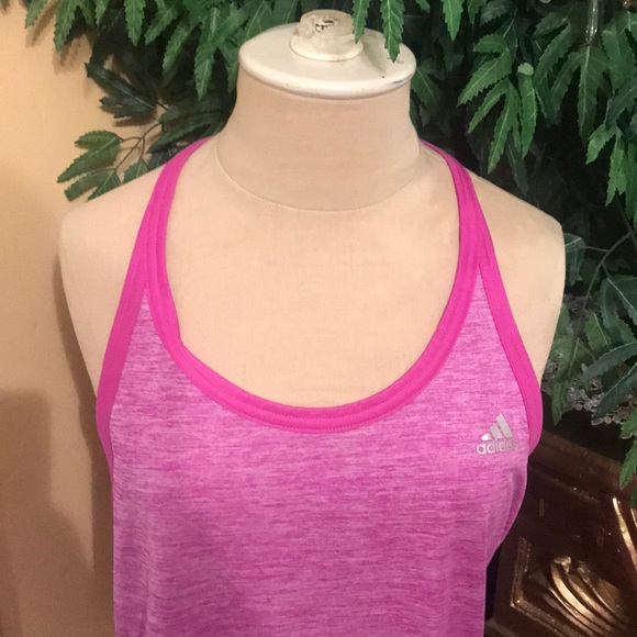 Adidas top🔴 - Picture 2 of 4